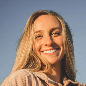 Signs You Might Need Cosmetic Dentistry in Yorba Linda Signs You Might Need Cosmetic Dentistry in Yorba Linda